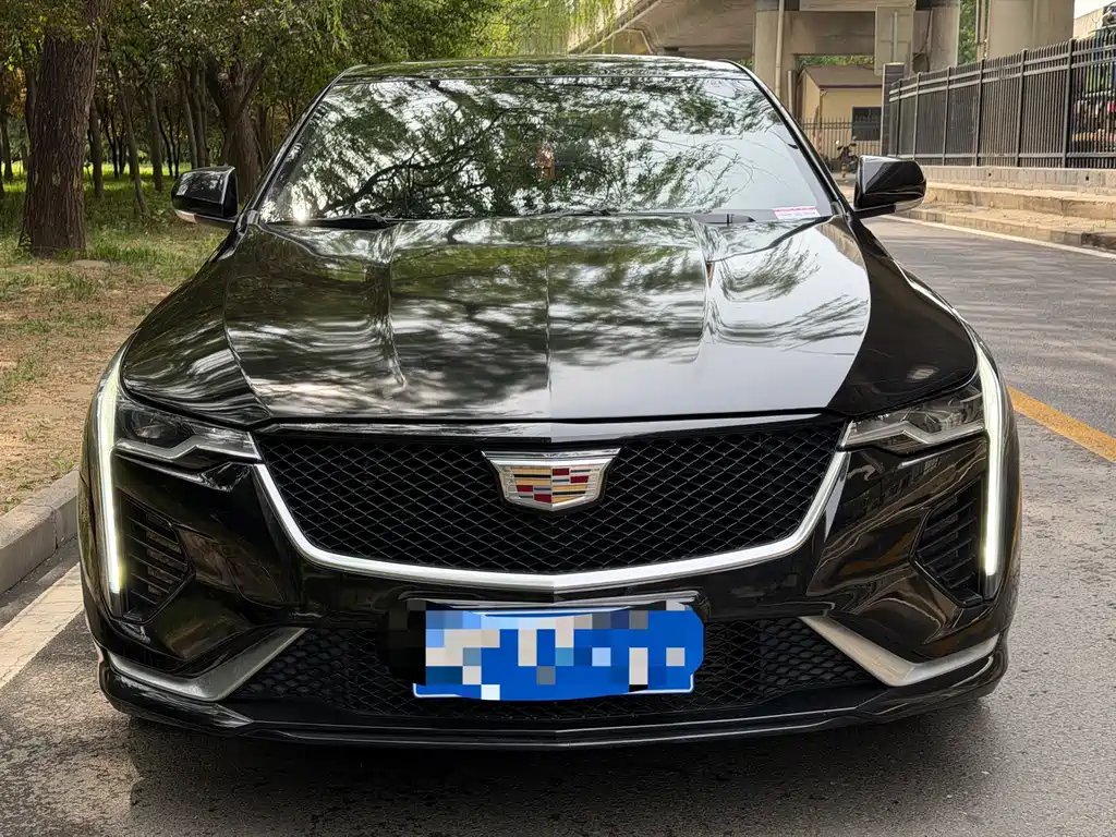 Cadillac CT4 2021 28T