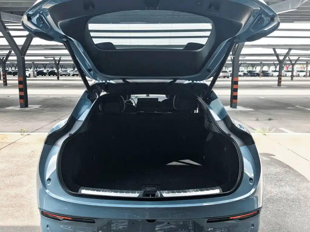 Zeekr Крайний Криптон 007 GT — миниатюра 12