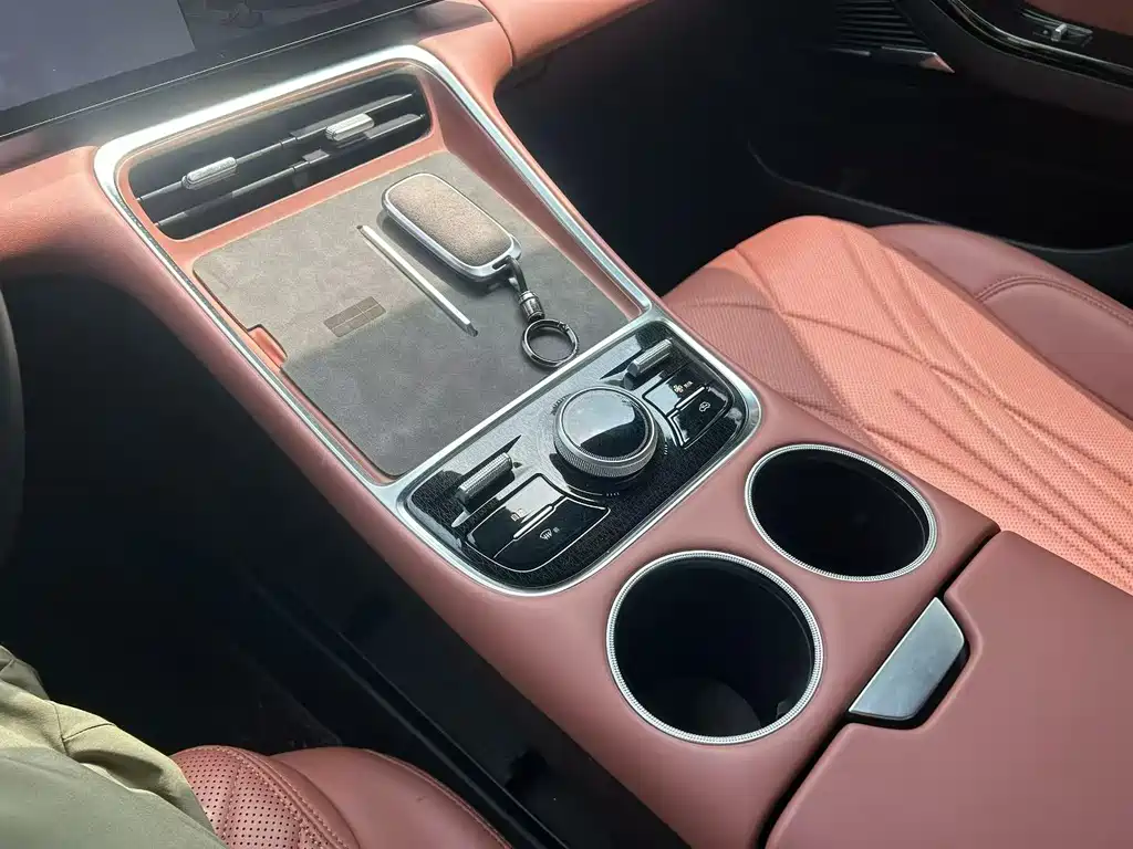 Geely Galaxy Galaxy L6 L6 2025 EM-i 140km