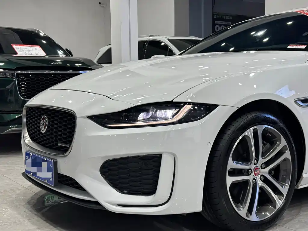 Jaguar XEL 2021 2.0T 200PS R-DYNAMIC Sport