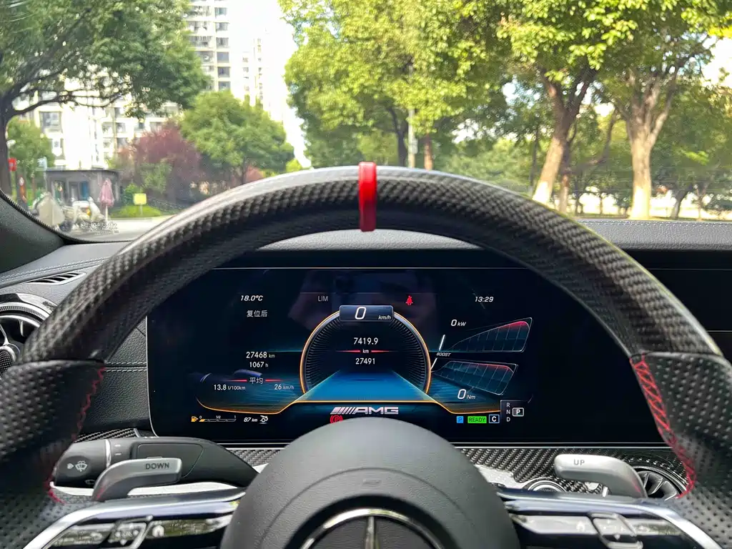 MERCEDES-BENZ AMG GT