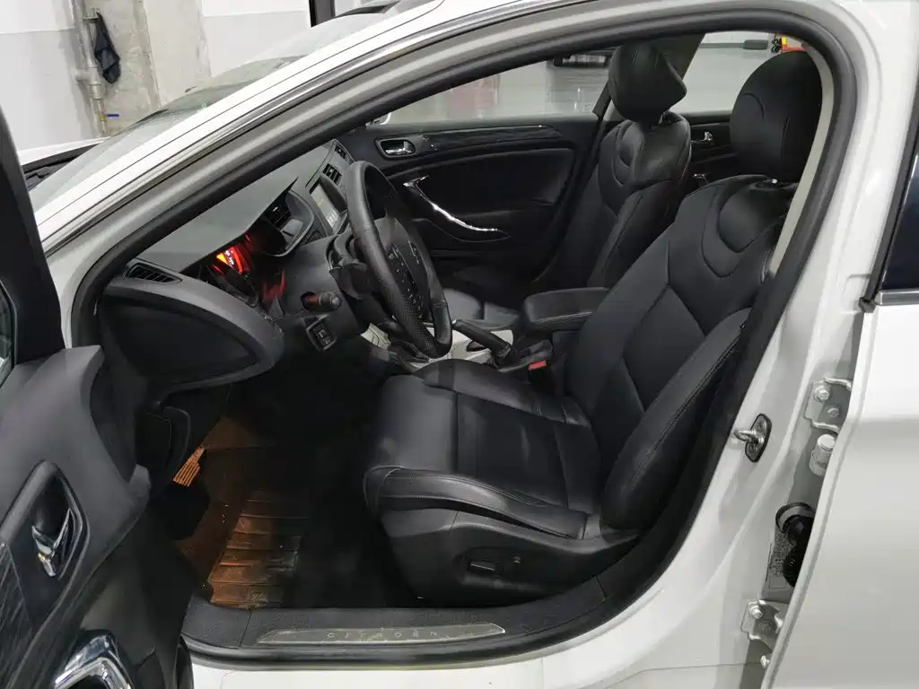 Citroen C5 — миниатюра 10