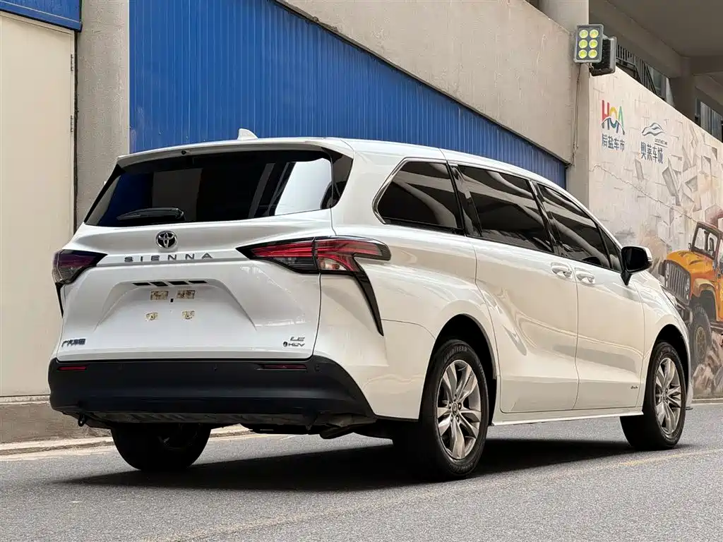Toyota Sienna 2024 2.5L Comfort