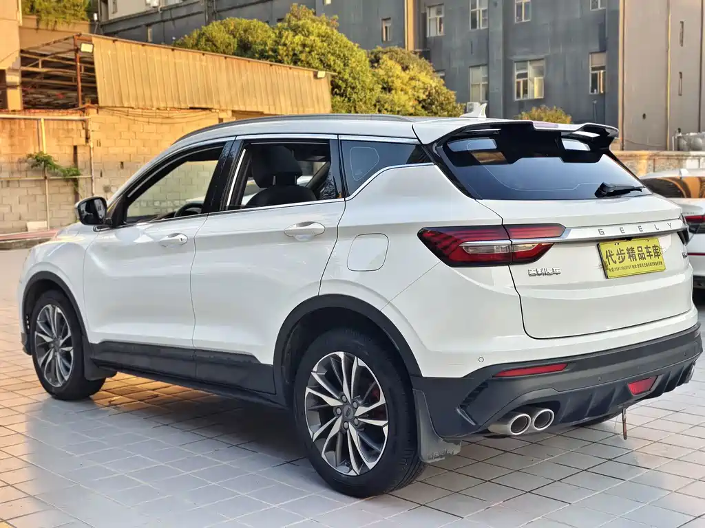 Geely Binyue — миниатюра 20