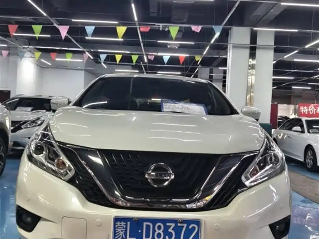 NISSAN LOULAN