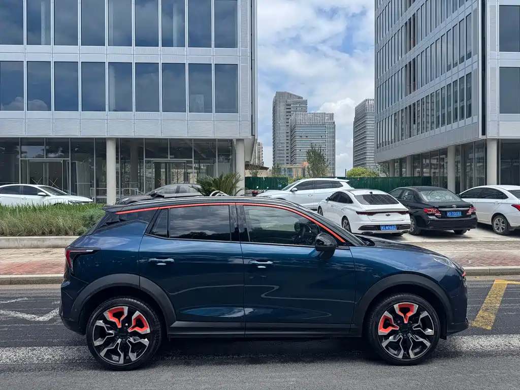 Lynk & Co 06 2020 1.5T Halo