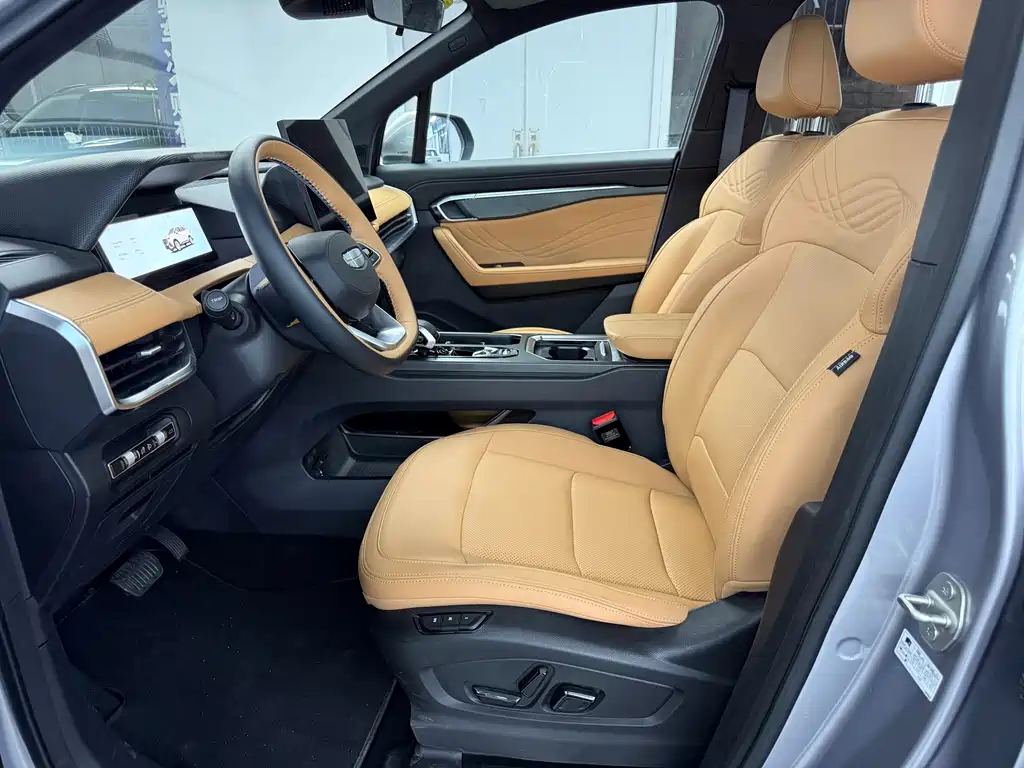 Geely Haoyue L — миниатюра 5