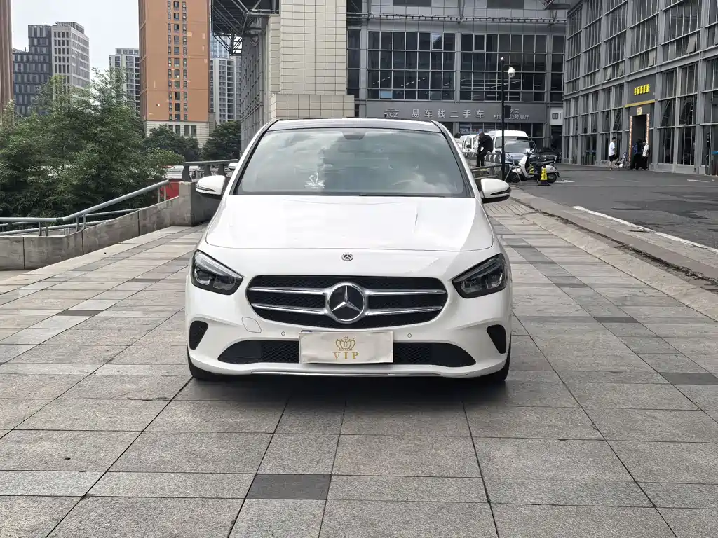 Mercedes-Benz B-Class B 2020 B 200 Fashion