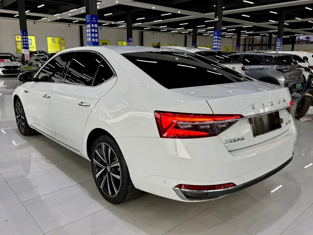 Skoda Superb 2023 TSI280 DSG Premium