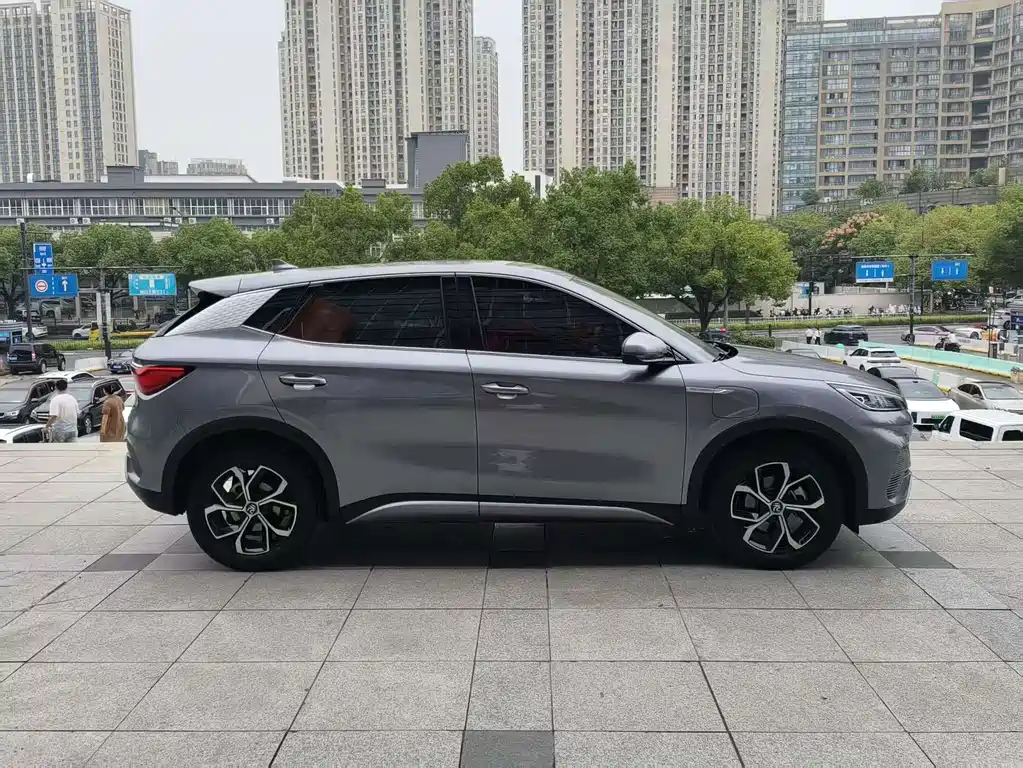 BYD Yuan Plus — миниатюра 20