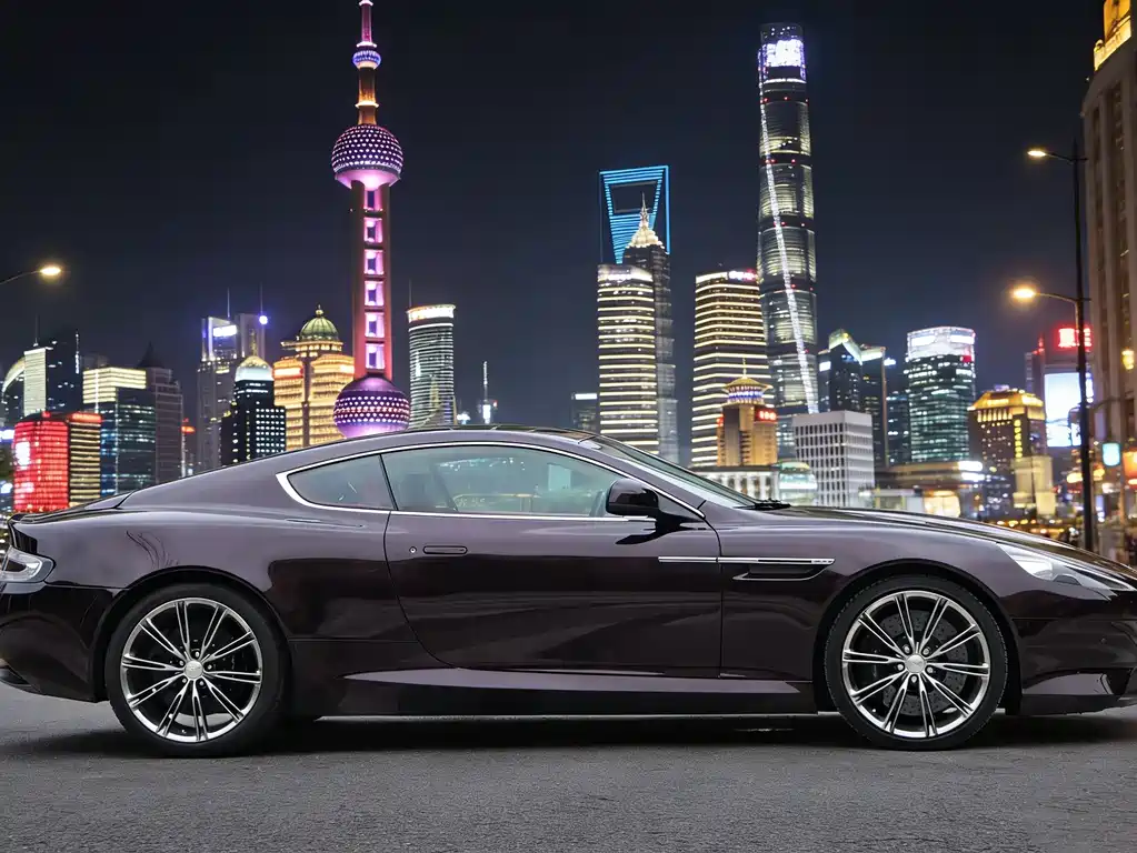 Aston Martin Virage — миниатюра 12