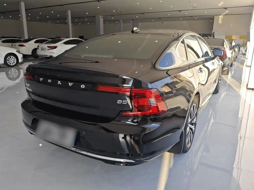 Volvo S90 2021 B5 Luxury
