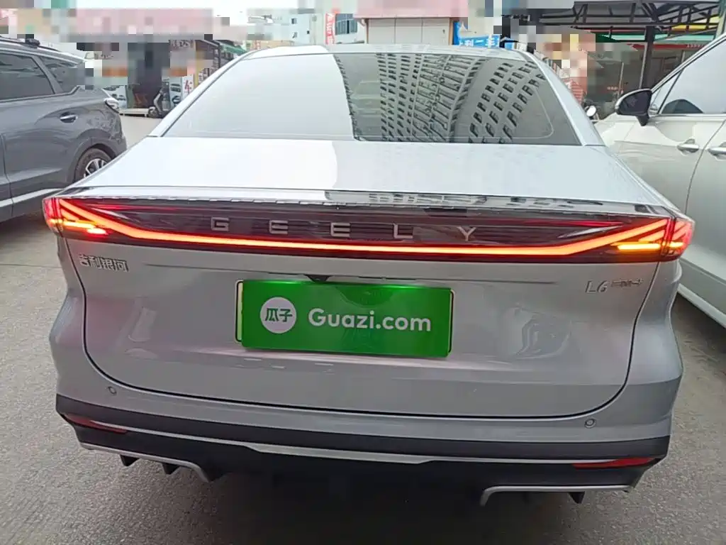 Geely Galaxy Galaxy L6 L6 2025 EM-i 60km