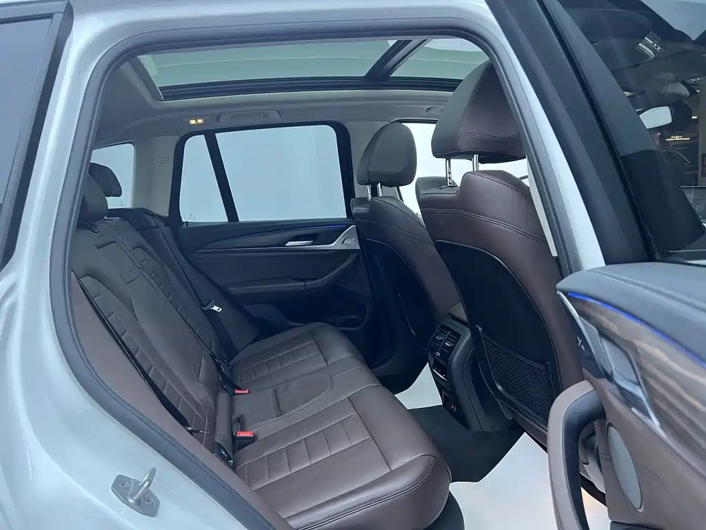 BMW X3 — миниатюра 20