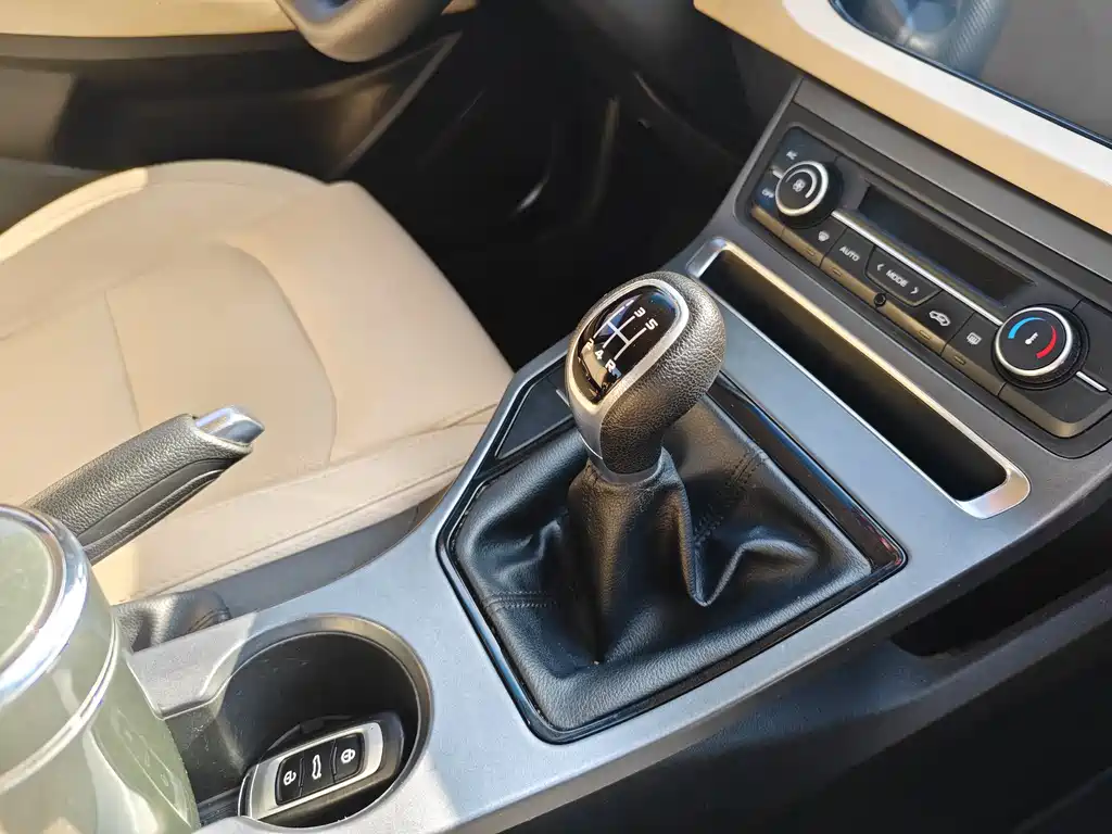 GEELY AUTOMOBILE EMGRAND