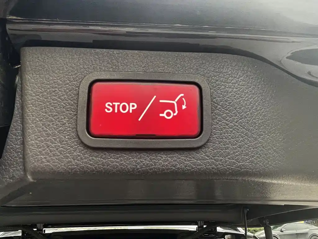 MERCEDES-BENZ V CLASS