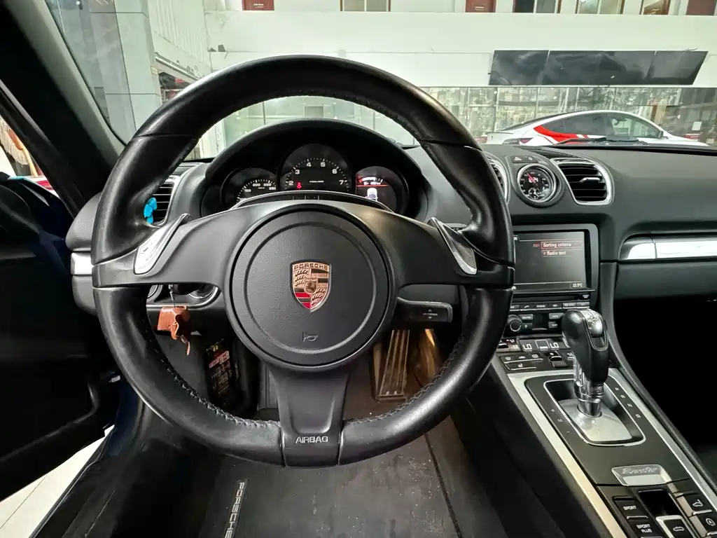 Porsche Boxster — миниатюра 12