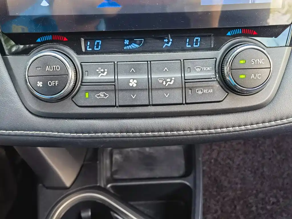 Toyota RAV4 — миниатюра 15