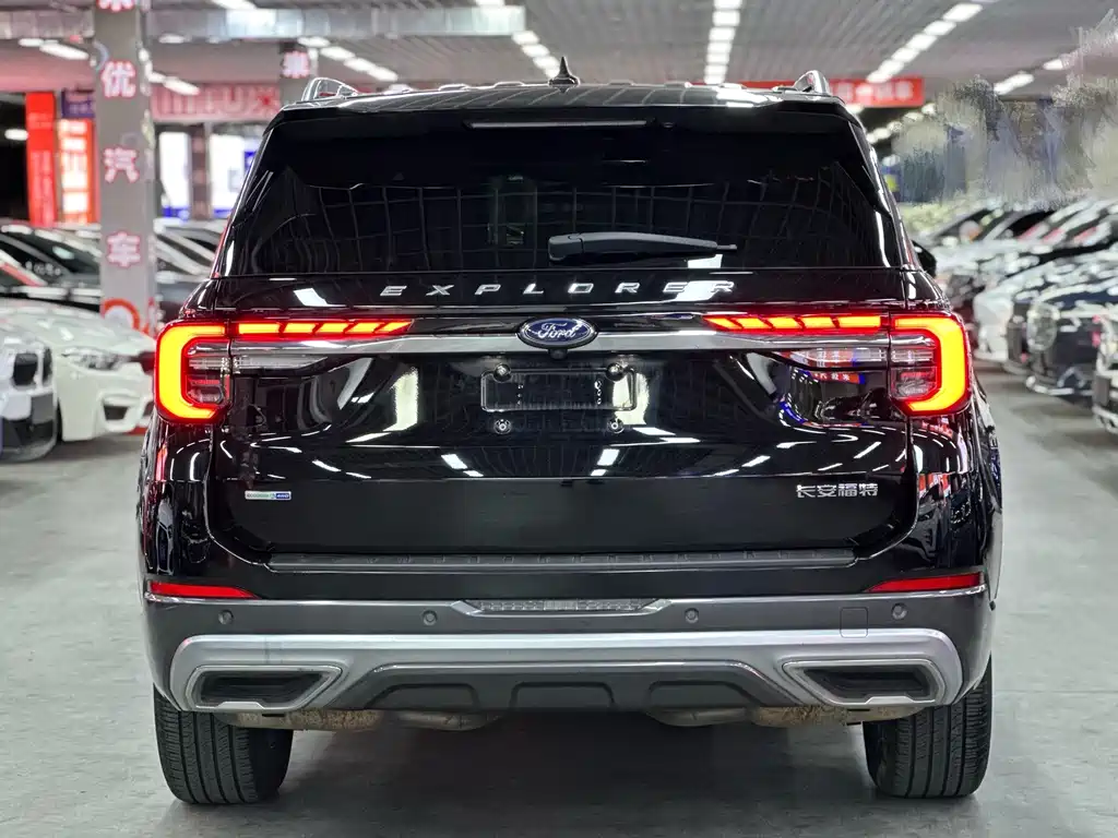 Ford Explorer — миниатюра 4