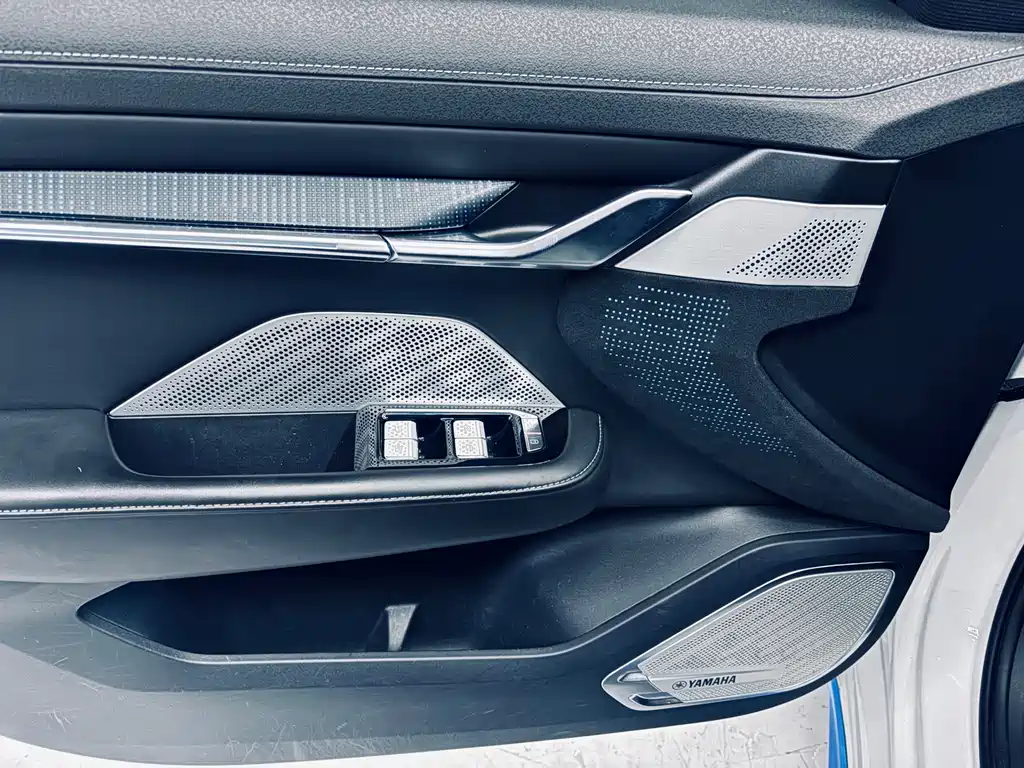 ZEEKR EXTREME KRYPTON 001