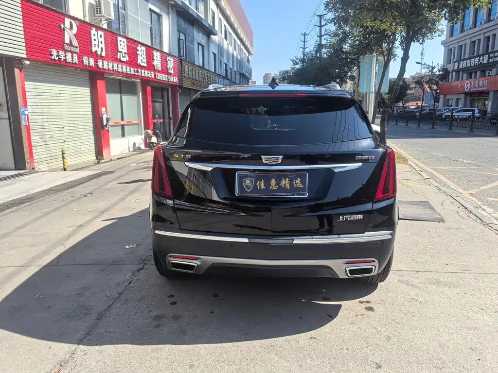 CADILLAC XT5