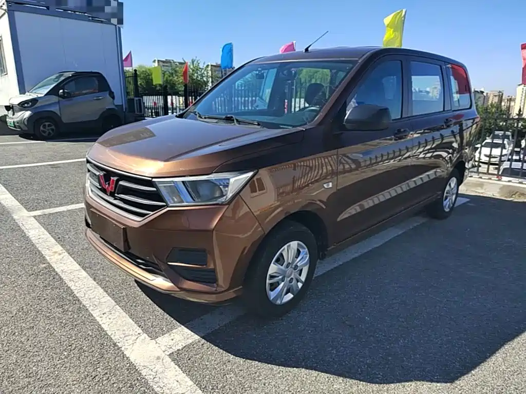 Wuling Hongguang — миниатюра 2