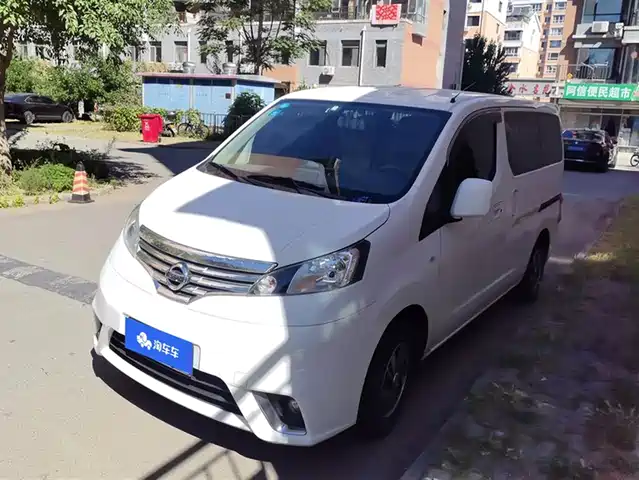 NISSAN NV200 2020