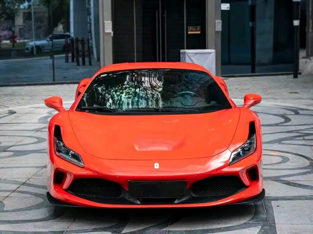 Ferrari F8