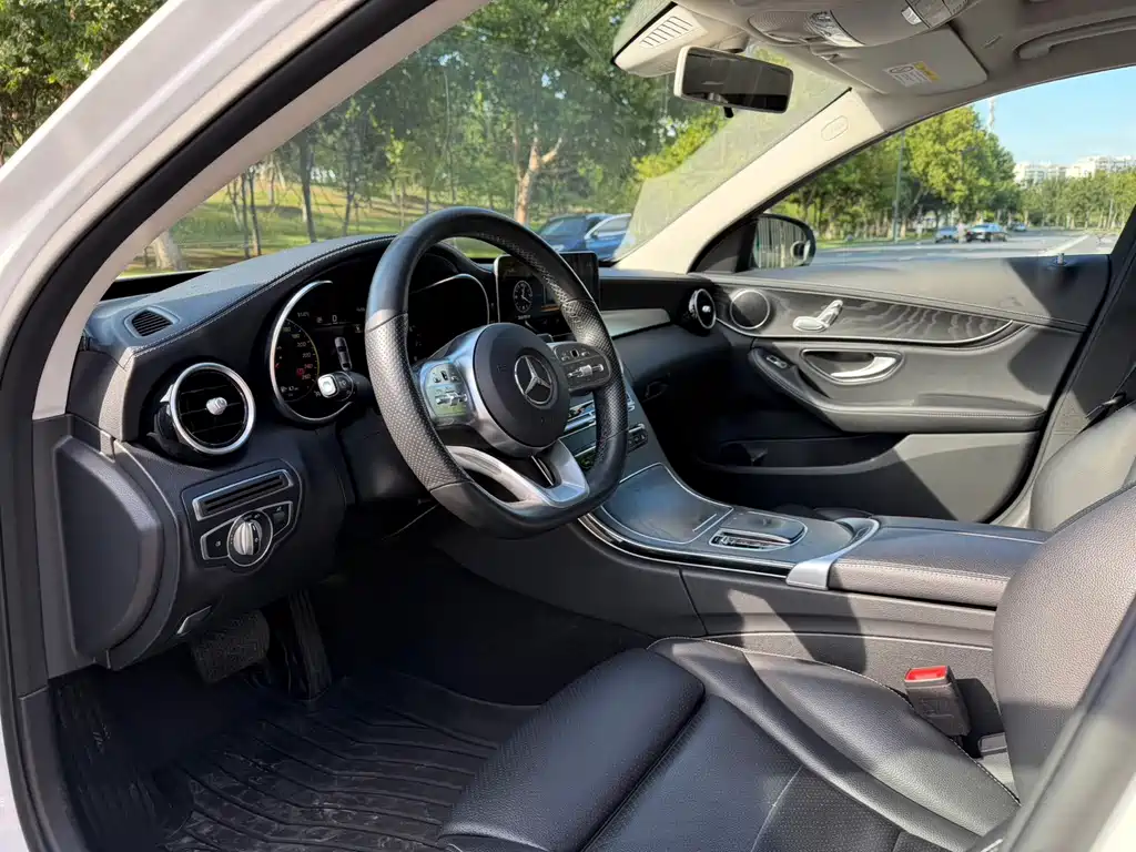 Mercedes-Benz C-Class — миниатюра 5