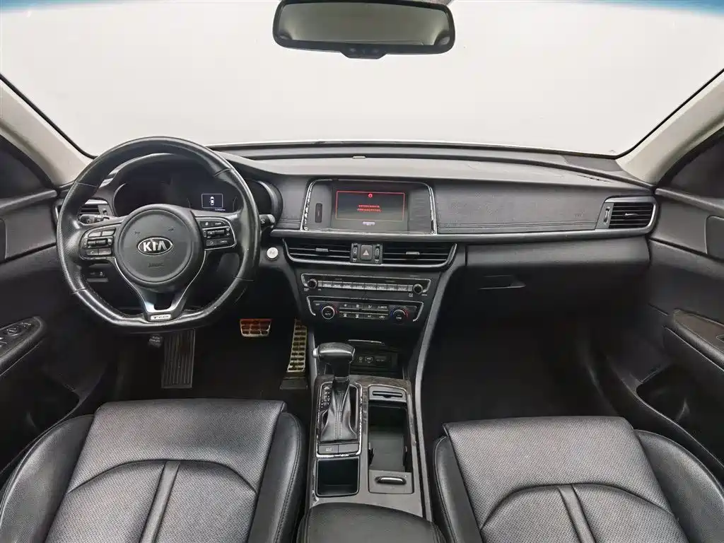 Kia K5 2016 1.6T AT LUX