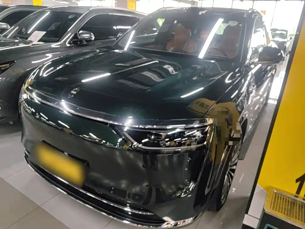 Aito M8 2025 Ultra 53.4kWh 6 мест (192 ）