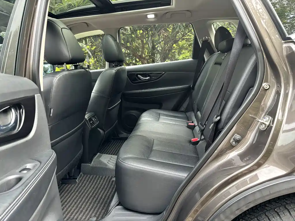 Nissan X-Trail — миниатюра 15
