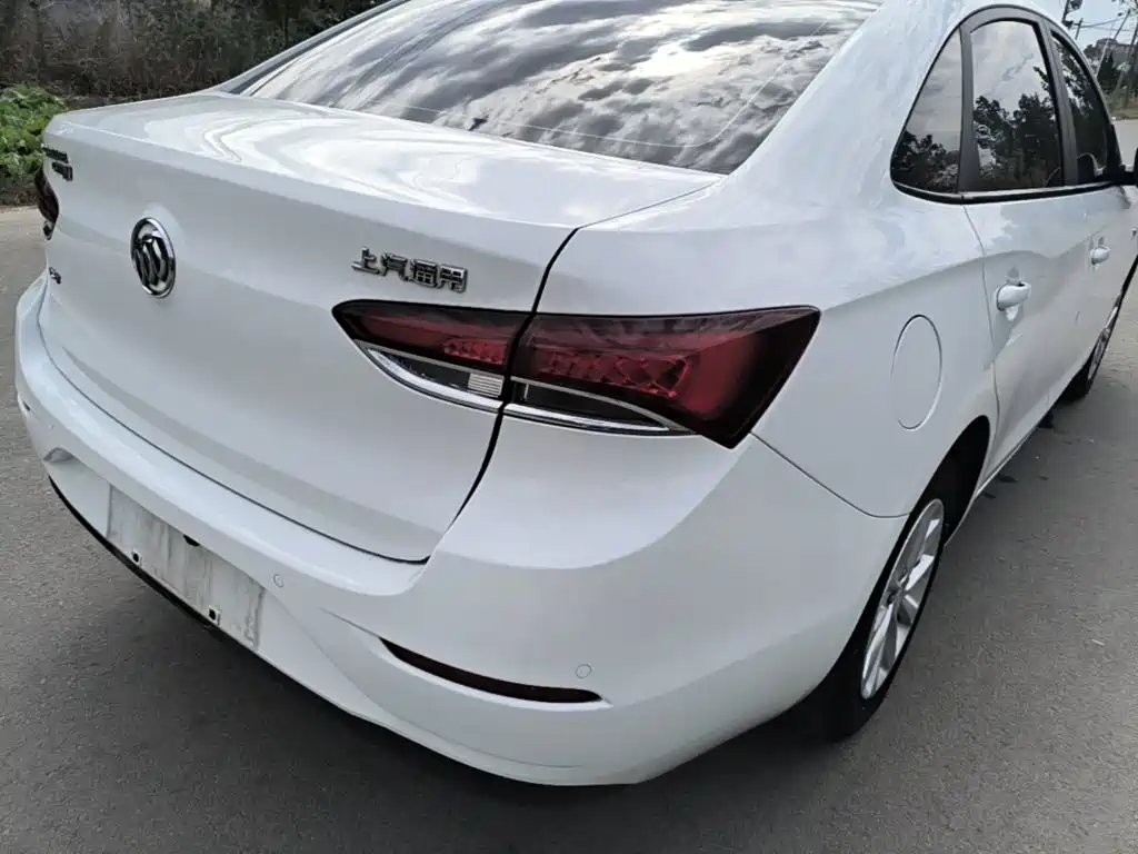 Buick Excelle — миниатюра 8