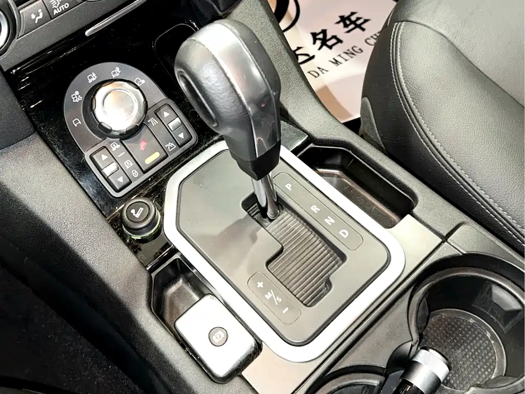 Land Rover Discovery 2011 4.0 V6 HSE