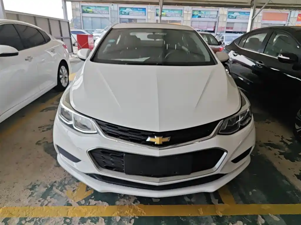 CHEVROLET CRUZE