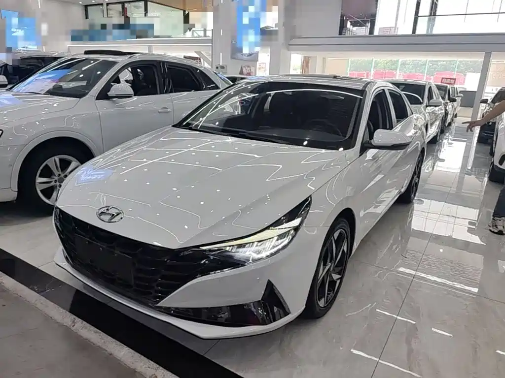 Hyundai Elantra — миниатюра 2