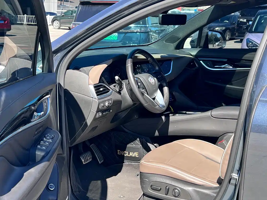 Buick Enclave — миниатюра 7