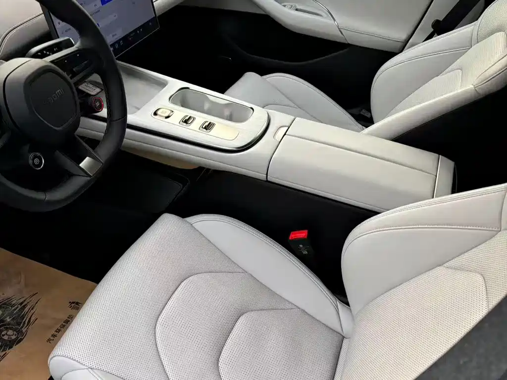 XIAOMI CAR XIAOMI SU7