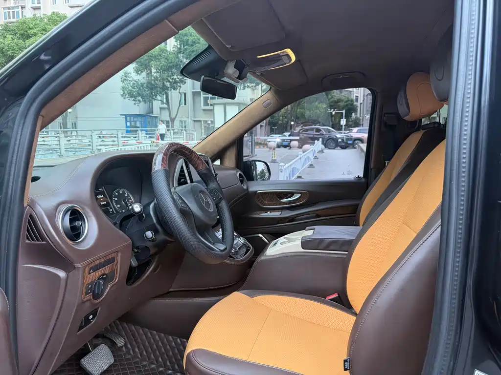 Mercedes-Benz Vito (Import) — миниатюра 7