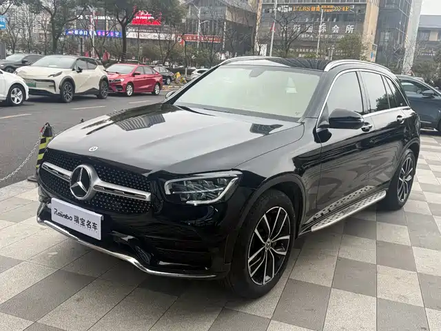MERCEDES-BENZ GLC