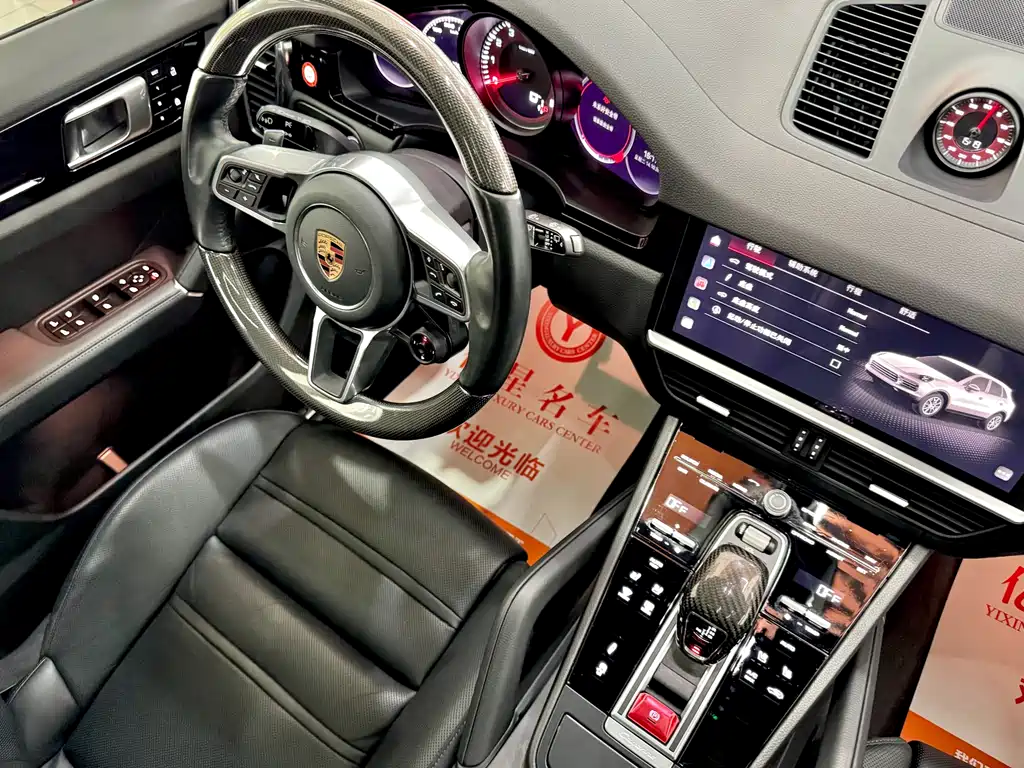 PORSCHE CAYENNE