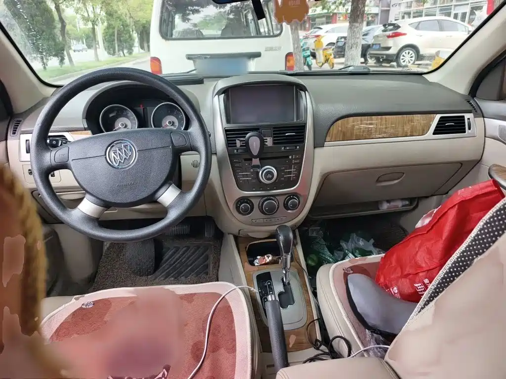 Buick Excelle — миниатюра 13