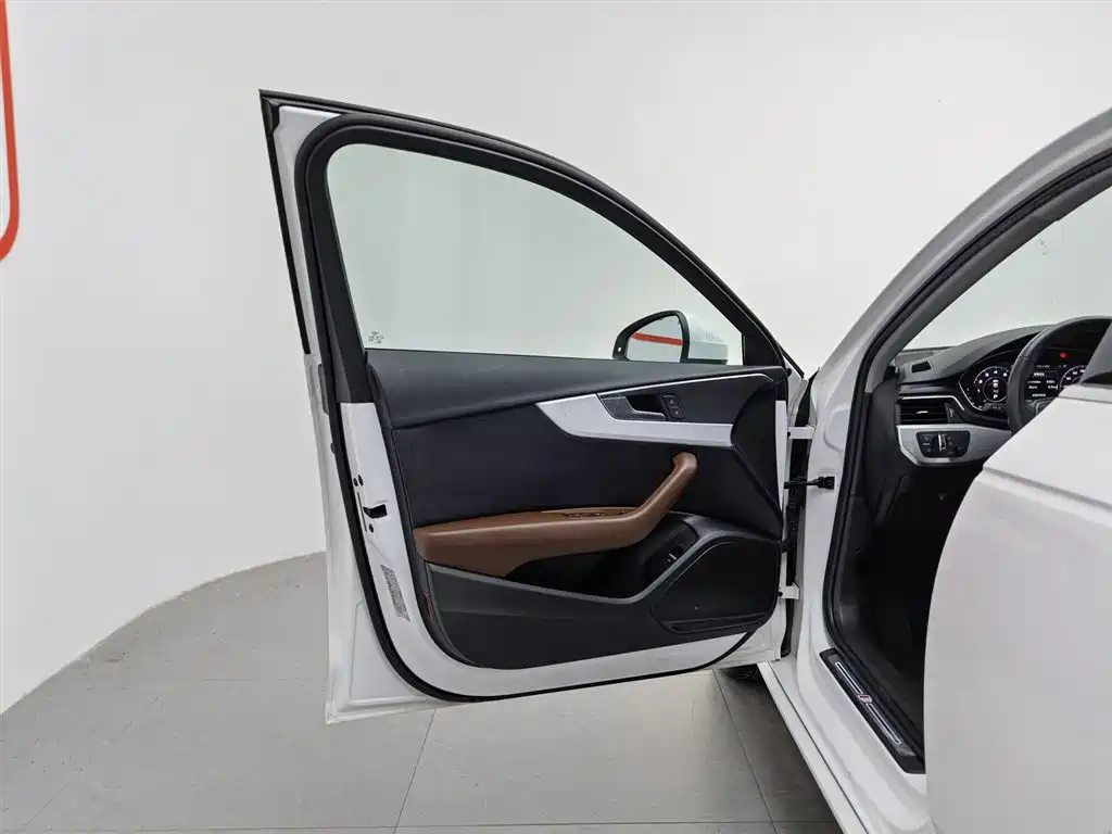 Audi A4L 2018 30 40 TFSI Fashion