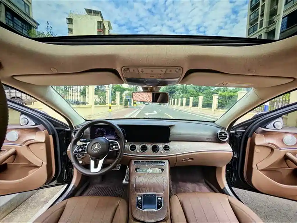 Mercedes-Benz E-Class E 2019 E 300 L Fashion