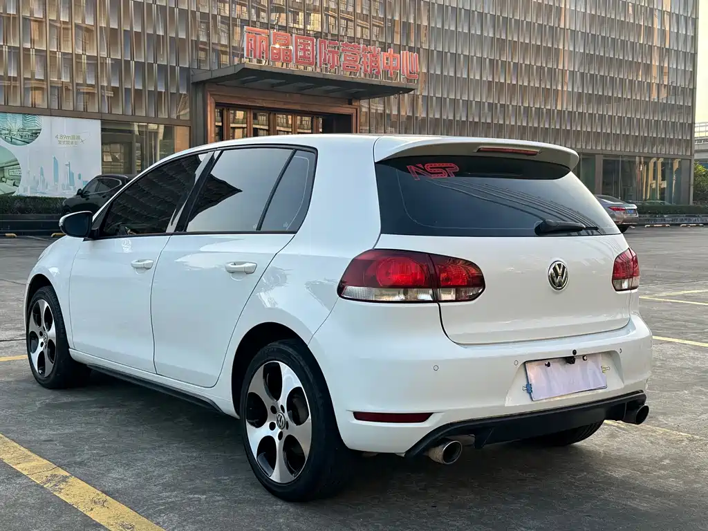 Volkswagen Golf GTI — миниатюра 9