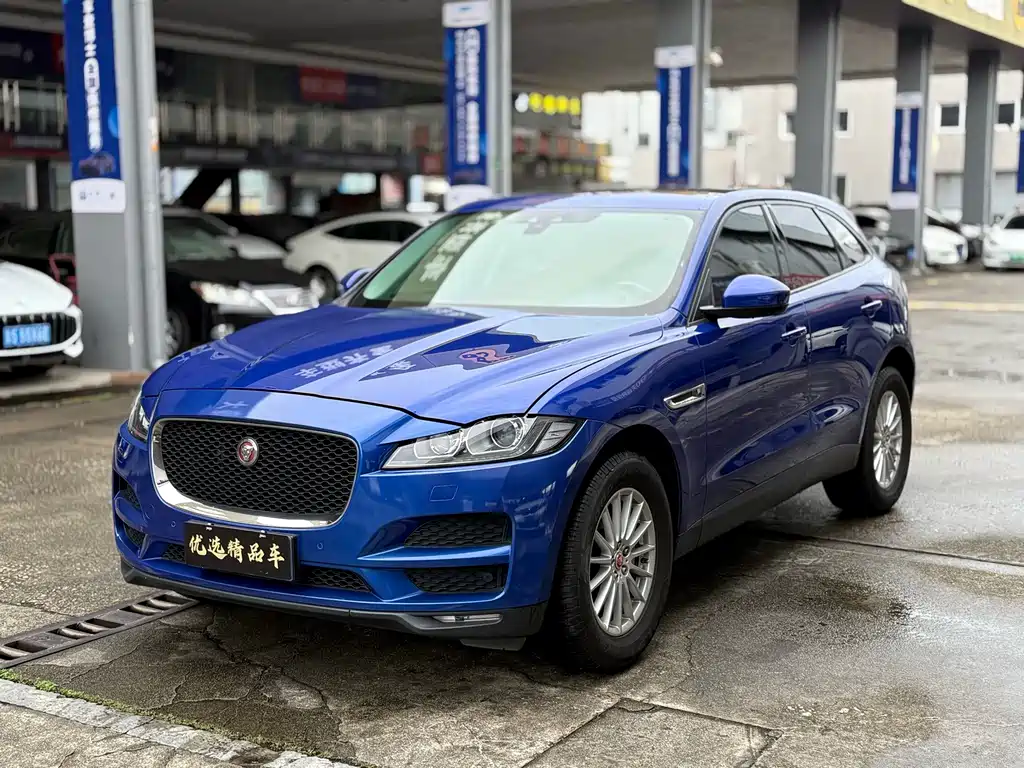 Jaguar F-PACE