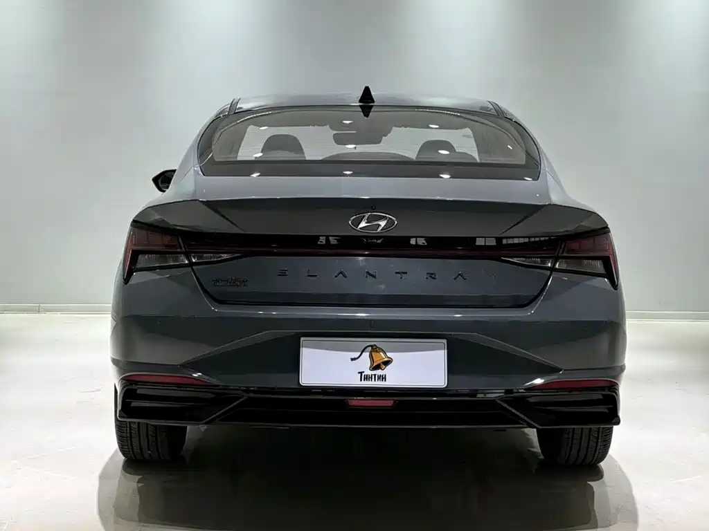 Hyundai Elantra 2022 1.5L CVT LUX Luxury