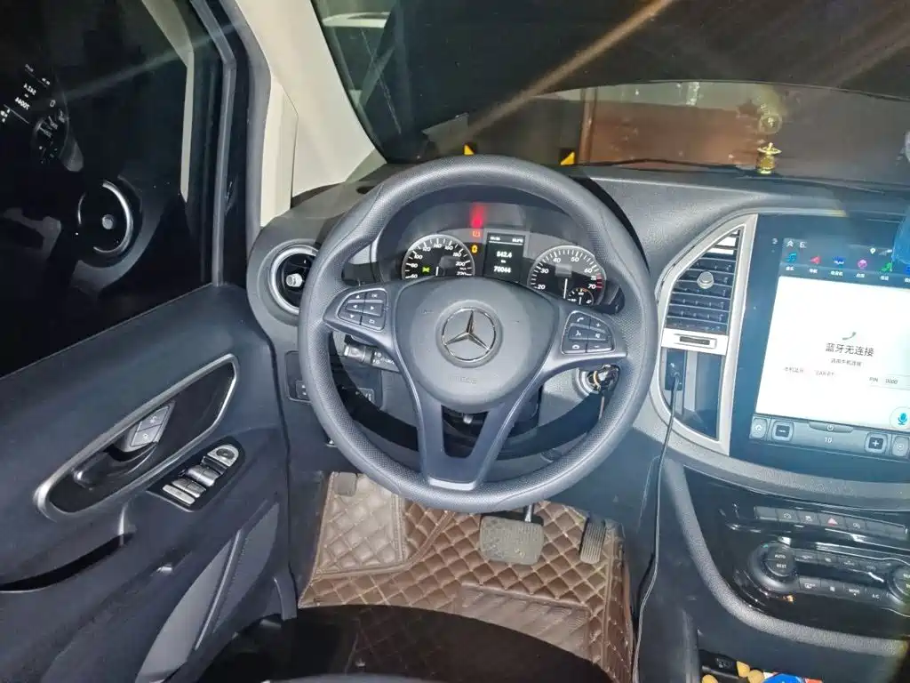 Mercedes-Benz Vito — миниатюра 11