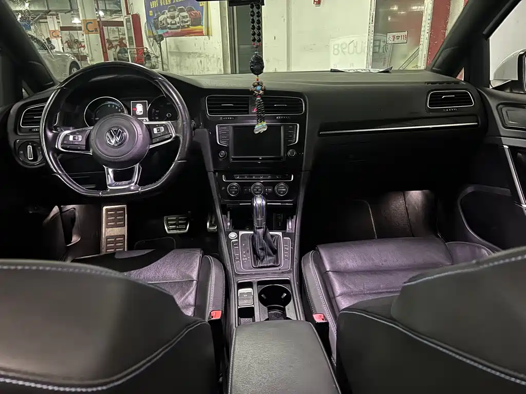 VOLKSWAGEN GOLF NEW ENERGY