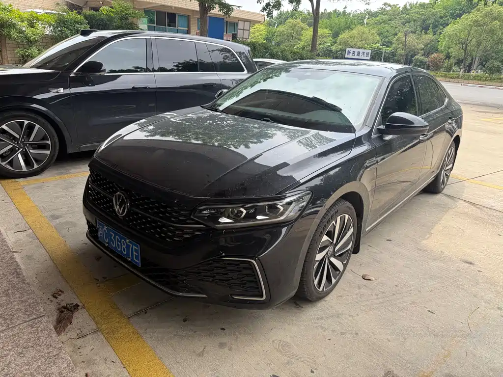 Volkswagen Passat 2022